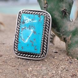 Old Pawn  Native  American Turquoise  Silver  Ring