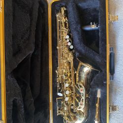 Saxophone Selmer like new