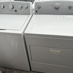 Newer Kenmore  Washer Dryer Gas Set