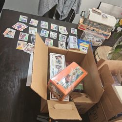 Lots Of Vintage Baseball Cards For Sale
