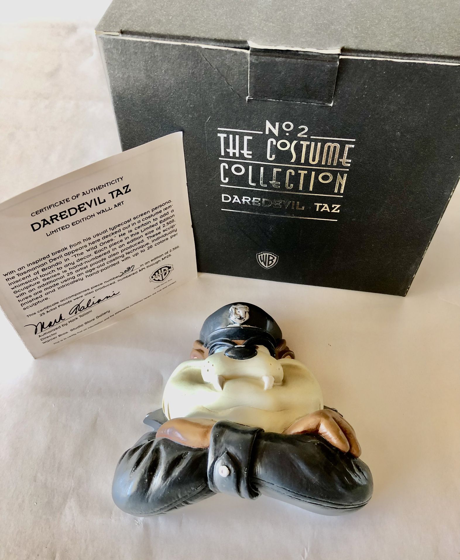 Warner Bros The Costume Collection Wall Sculpture Christmas Gift