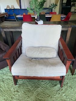 Wood Frame Futon Chair