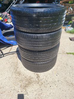 Used Tires (245/50/R20)