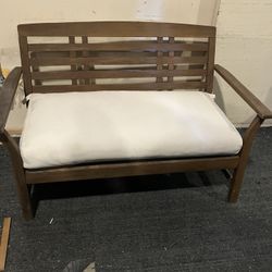 World Market Outdoor Wood Bench W/Removable Cushion W/Normal Wear & Tear(See & Click On Pictures). Need Some TLC And Need To Be Tighten 