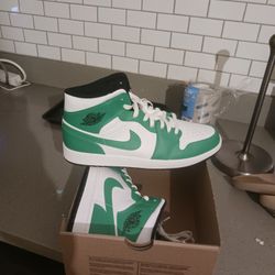 Men's Air Jordan 1 Mid size 13