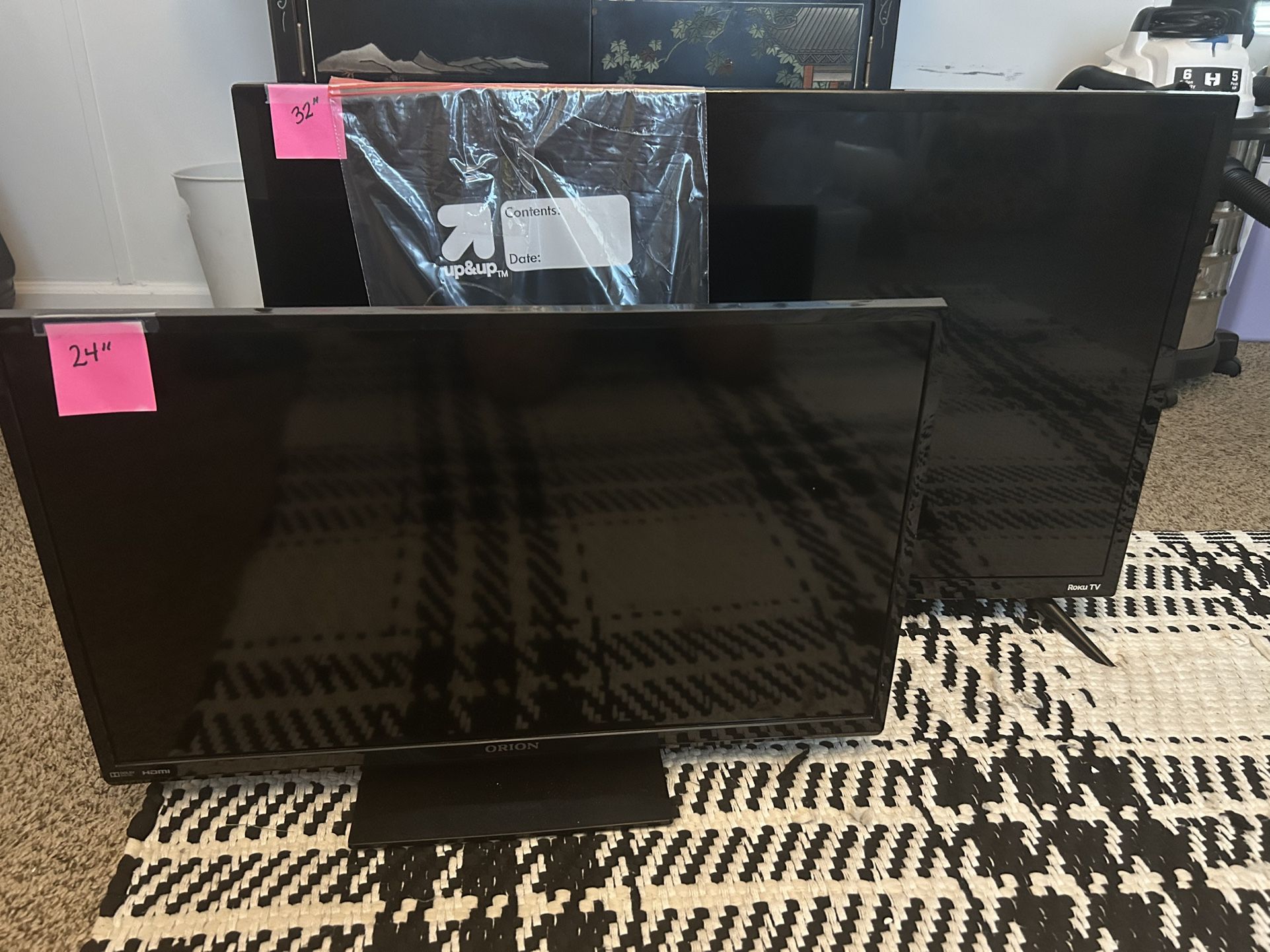 Smart TVs 32” Roku HD And 24” Orion