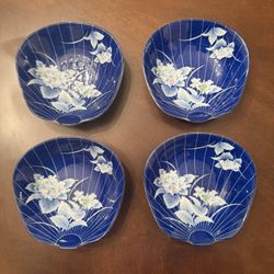 Set of 4 Vintage Blue Floral Porcelain Bowls – Japanese Style