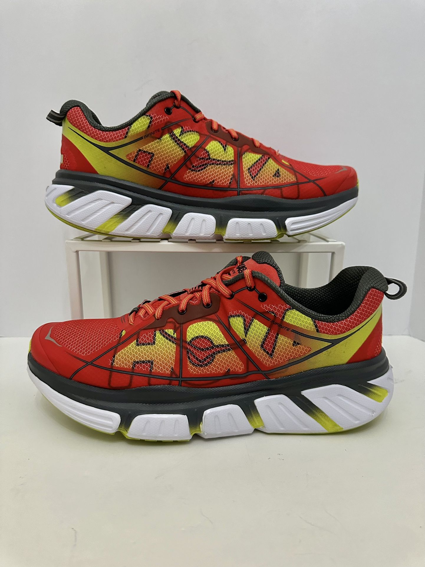 Hoka One Infinite Shoes Size 12 Mens