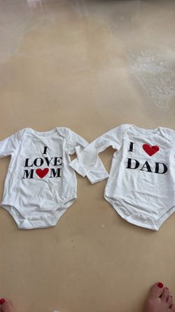 12M I Love Dad , I love mom Baby Bodysuit Long Sleeve