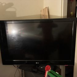 50’ LG Tv  $50 Obo