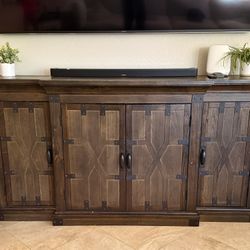 Tv stand/ Entertainment Center/ Buffet/ Sideboard