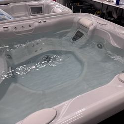 2022 Hot Spring Spa Sovereign Fresh Water Salt 