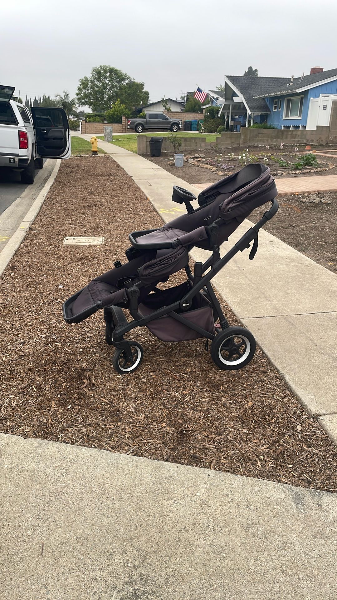 Free Thule Stroller With Two Seats