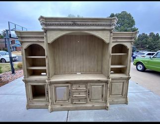 Large Entertainment Center / Wall Unit