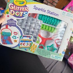 Crayola Glitter Dots 