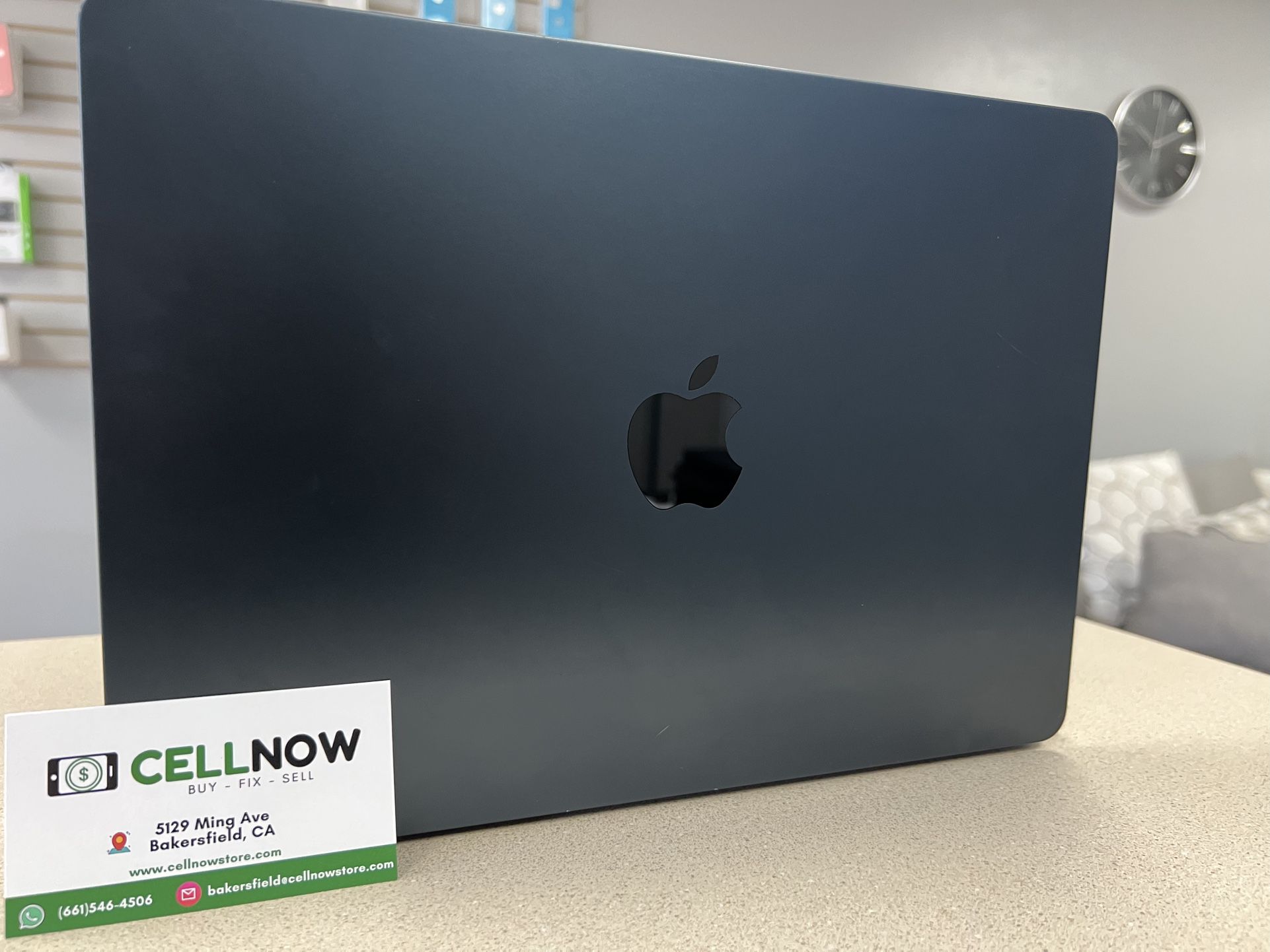MacBook Air 13 Inch 2022 M2 8GB 256GB