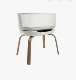 Smart Soothing Bassinet
