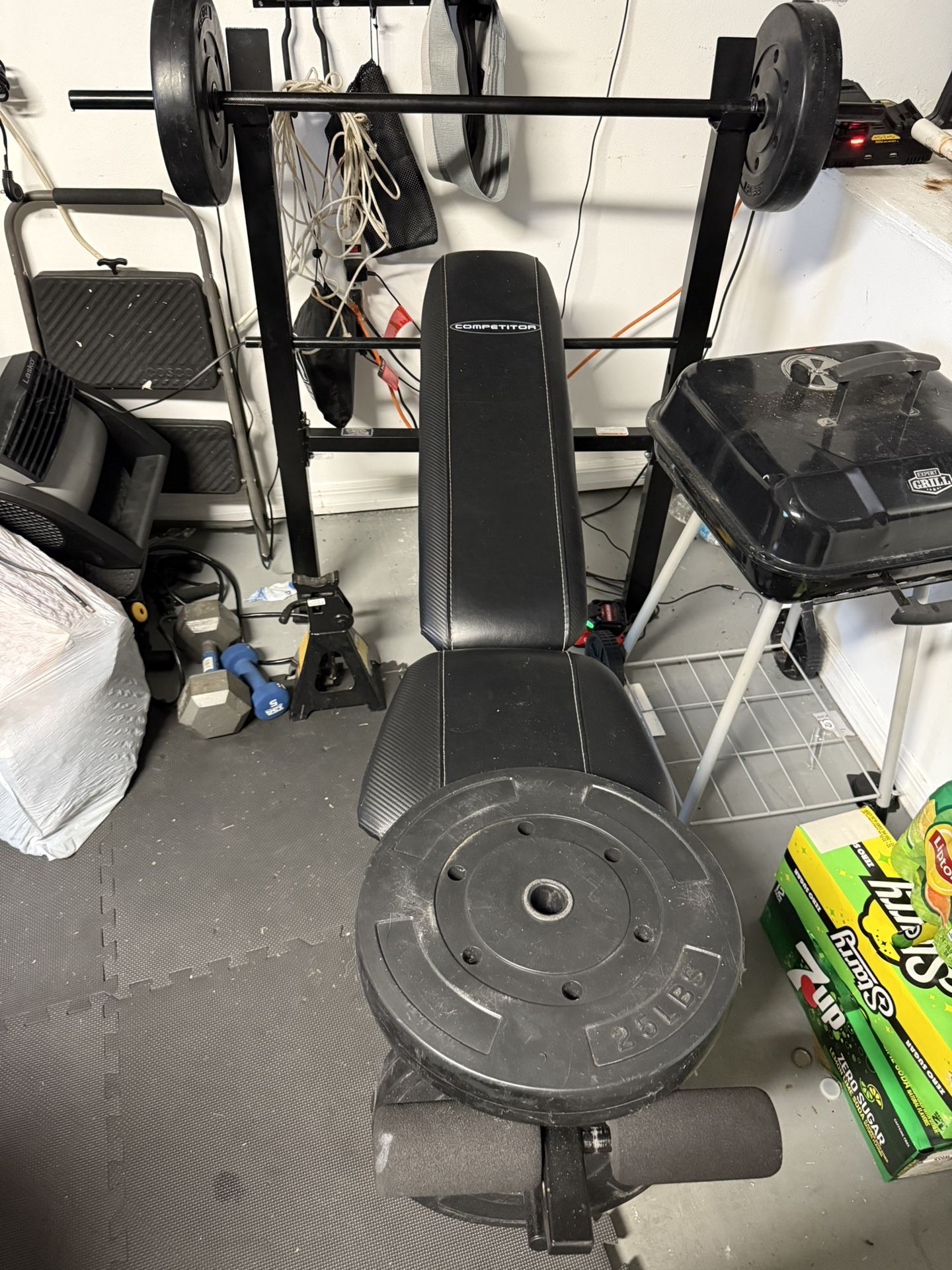 Competitor Weight Bench/bar/4 weights 