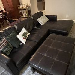 Beautiful brown leather Couch