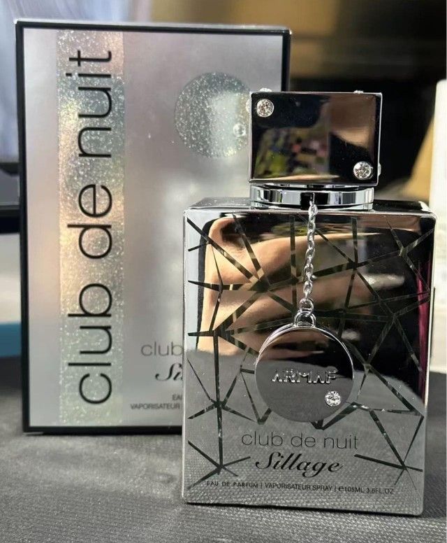 Armaf Club de nuit sillage perfume