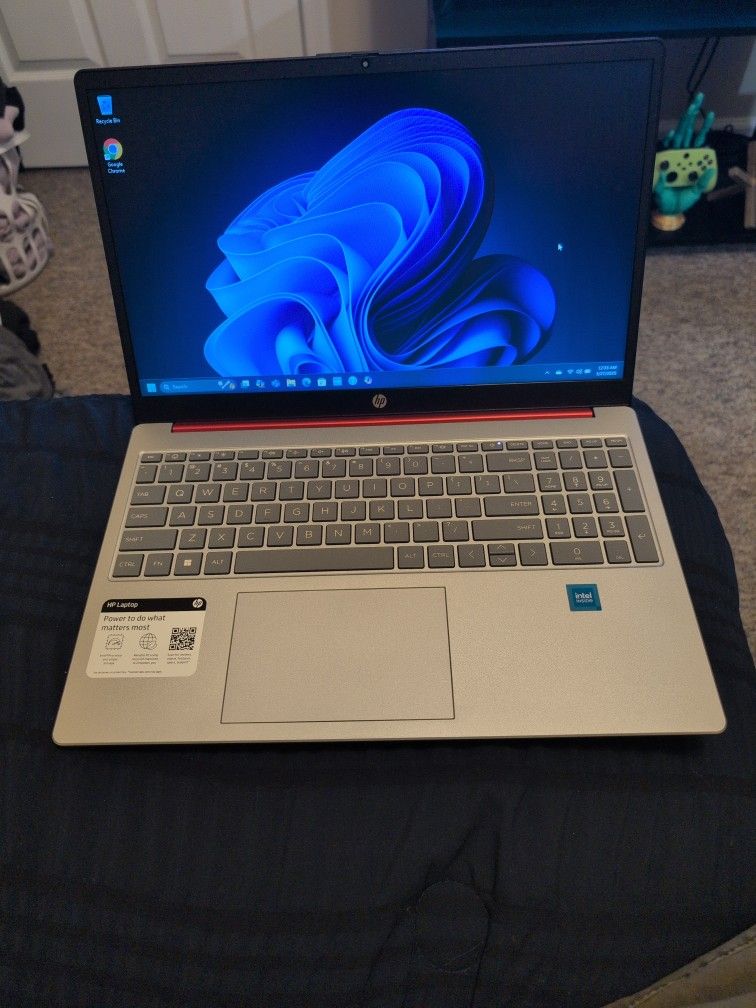 HP Laptop 15.6"