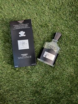 Creed Aventus Eau De Parfum (3.3 oz / 100ml)