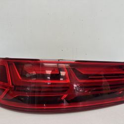 2017 2018 2019 AUDI Q7 REAR LEFT DRIVER SIDE LED TAIL LIGHT OEM 4M0945093L