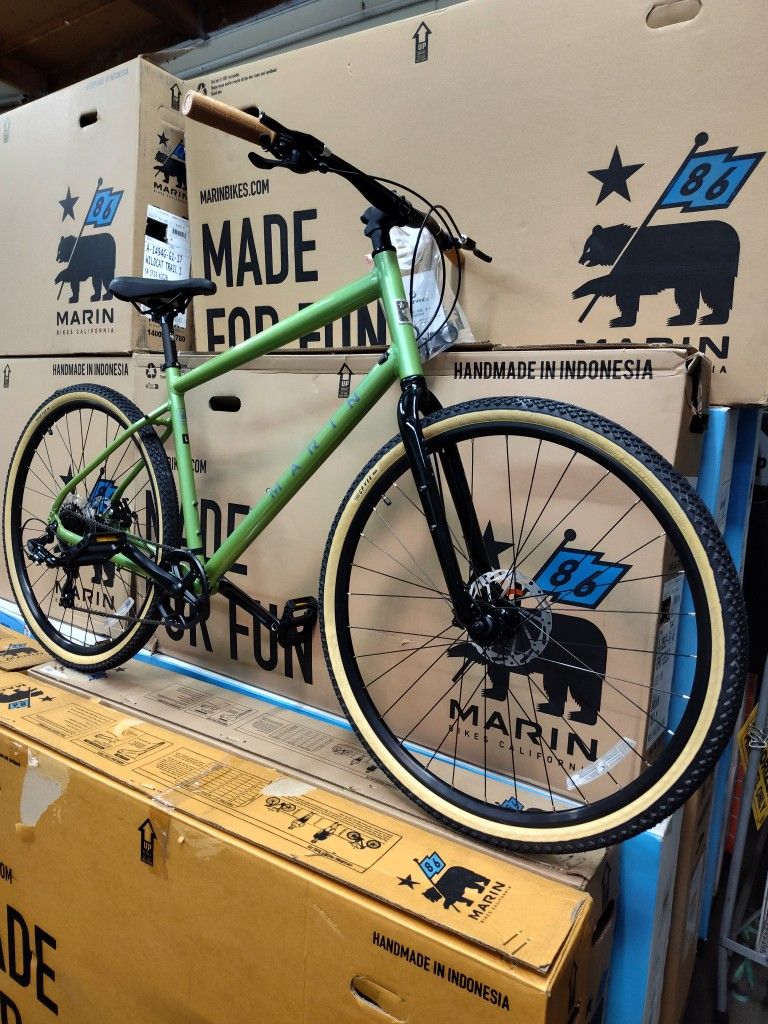 NEW 2025 LARGE MARIN KENTFIELD GREEN SPEED COMFORT FITNESS