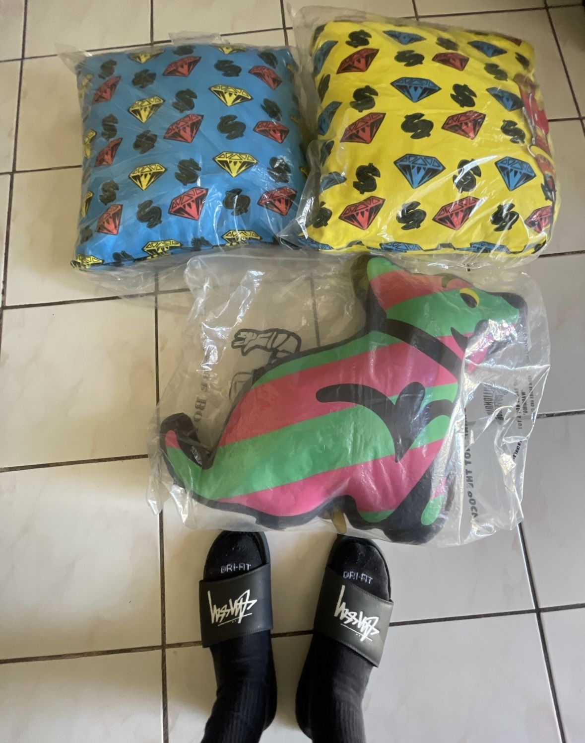 Billionaire Boys Club Pillows Running Dog Ice Cream Supreme Box Logo Bape Stussy Diamond Supply Bbc The Hundreds Gallery dept Bape Shark SPIDER