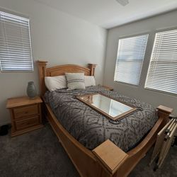 Queen Size Bed And Nightstands