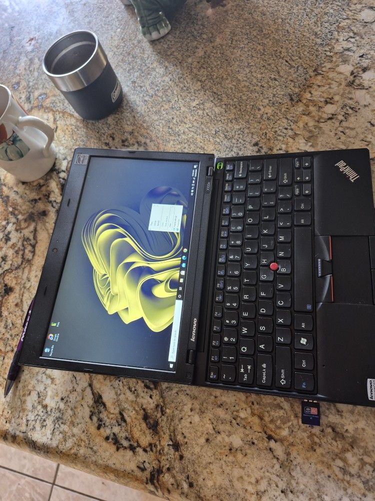 Lenovo Thinkpad Laptop 11 Inch SUPER Portable Good Battery 