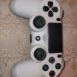 Dualshock 4 Controller