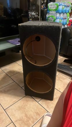 Caja de bajos 12 solida muy bien hecha