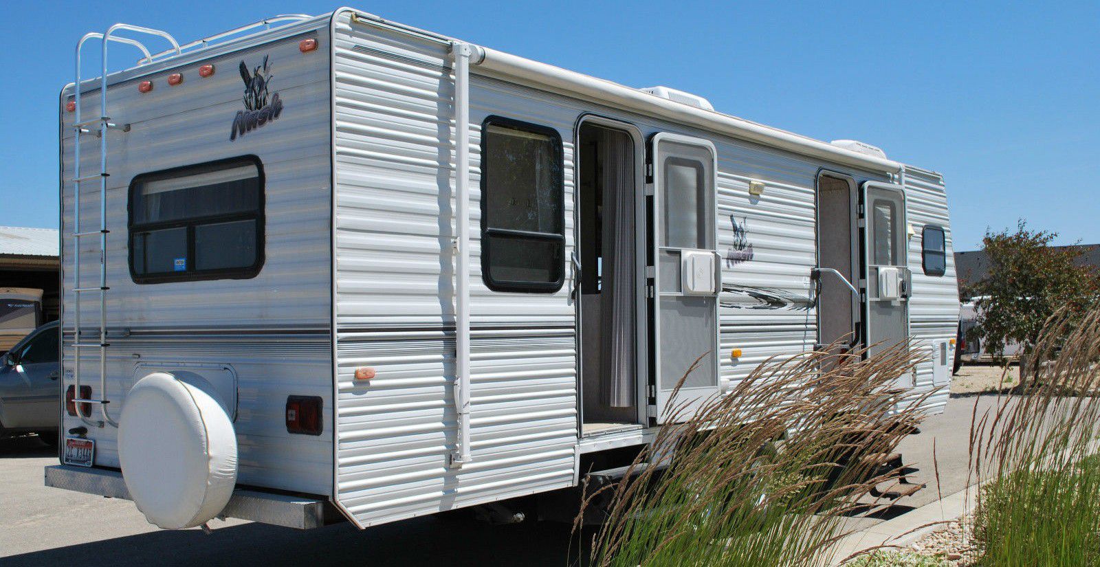 Perfect for family vacantion! 2005 Northwood Nash 29V $1,000🍁