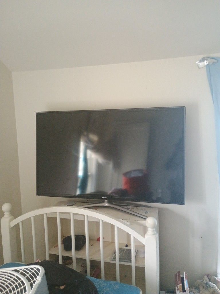 Samsung Flat Screen TV