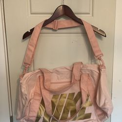 Women’s Bag (NIKE) Read). 