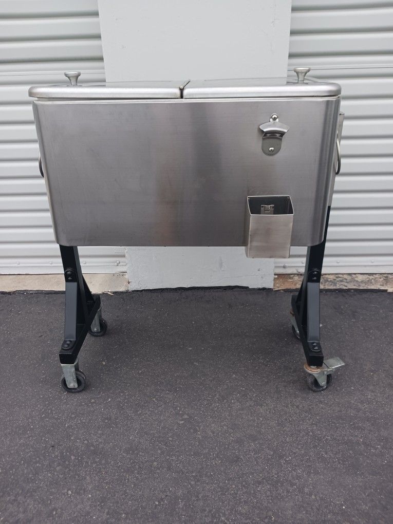 Rolling Ice Chest