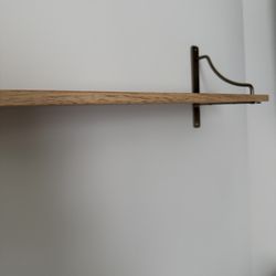 2 Floating shelves