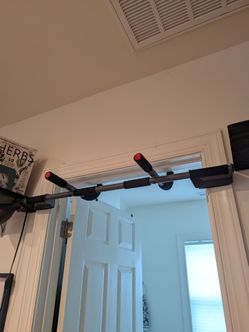 Pull up bar