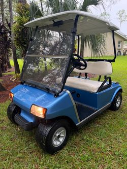 CUSTOM PAINTED 48 VOLT CLUB CAR GOLF CART!! RUNS AND DRIVES GREAT!!
