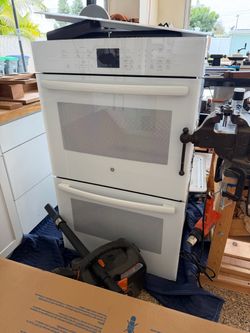 GE ovens - top and bottom