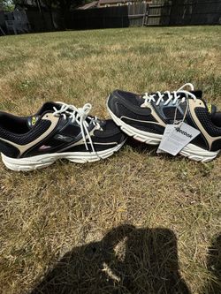 DMX UK REEBOK SIZE 11
