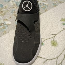 Tenis Jordan  ( Solo una Vez Usados)