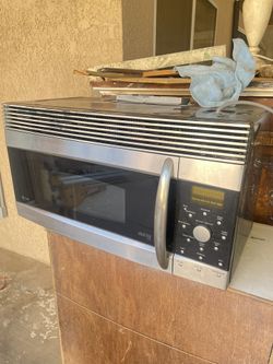 Stove And Microwave