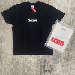 Supreme T shirt Large new