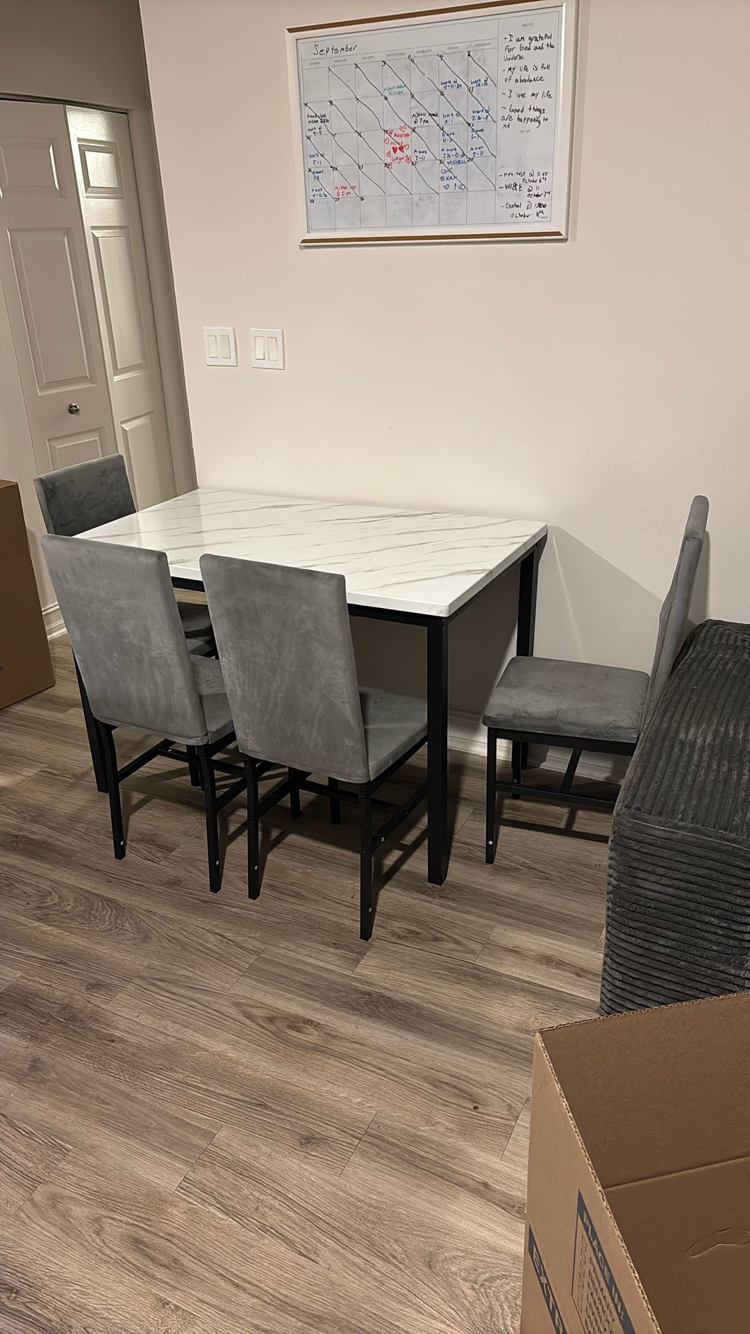 Dining Table With 4 Chairs