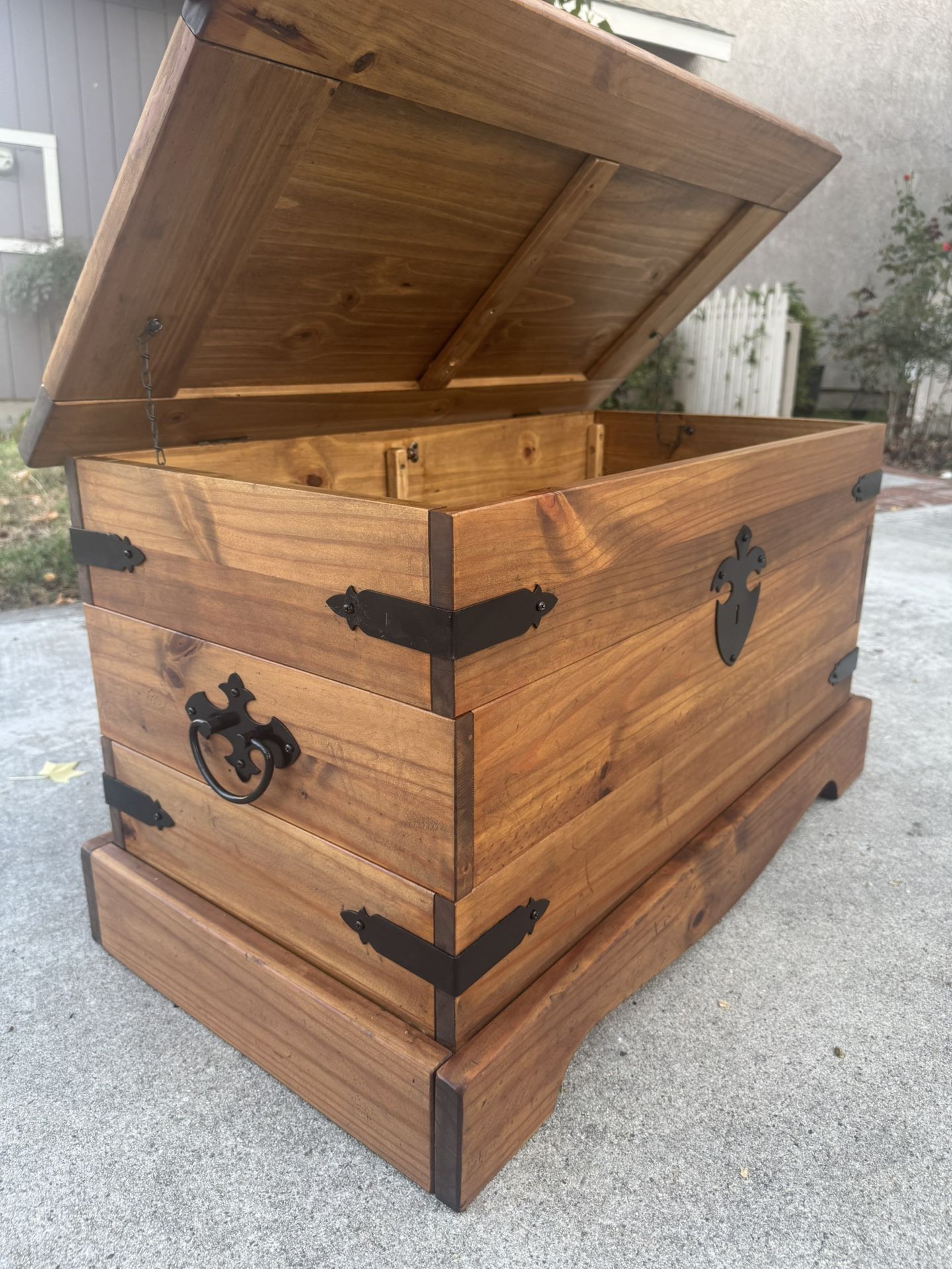 Vintage Solid Wood Storage Chest / Trunk – Pier 1 Imports