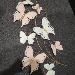 34" Wall Decor