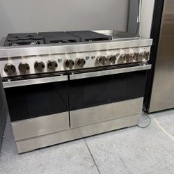 Jenn-air 48 Range Dual Fuel 