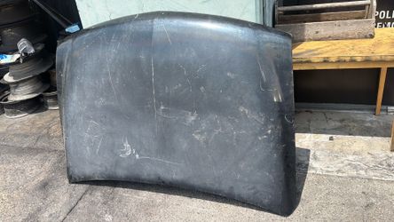 Chevy Truck hood Fits 99-06 Tahoe, Suburban, Silverado 1500 Series